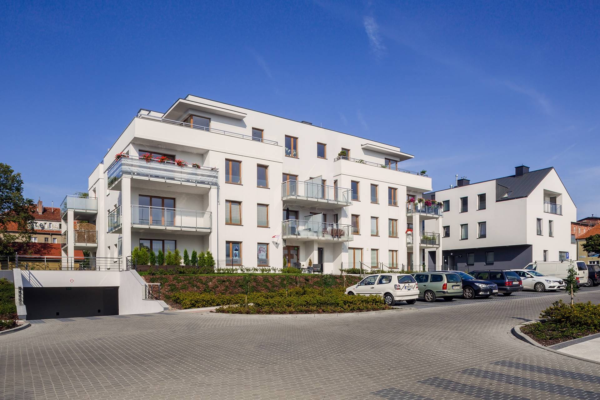 Zespół budynków wielorodzinnych z lokalami usługowymi